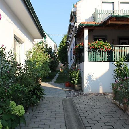 Appartement "Blumengassl" Moerbisch Am See Ngoại thất bức ảnh