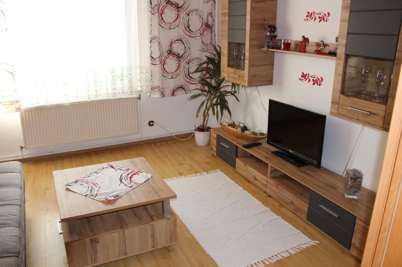 Appartement "Blumengassl" Moerbisch Am See Ngoại thất bức ảnh